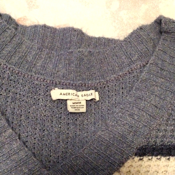 American Eagle Sweater - Picture 3 of 3